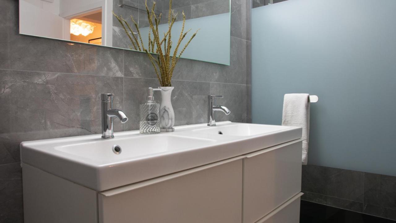 Superbe Appartement Au Coeur Du Colmar Esterno foto